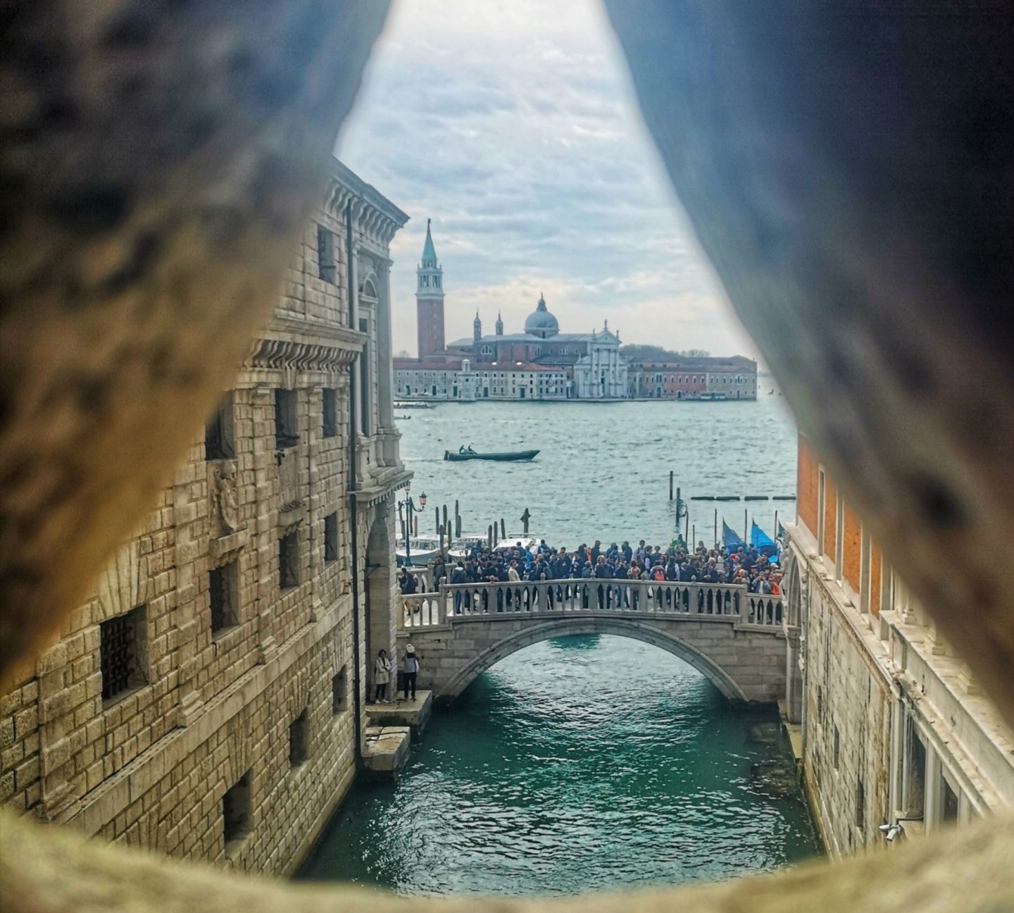 New Shades of Hippy - Anneka Nicholls - travel blog and green living - 24 hours in Venice, Italy - Inside the Bridge of Sighs, Venice